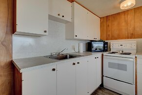 Ester Lee Oceanview Inn