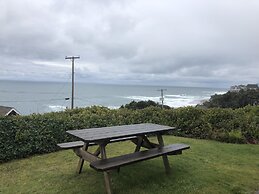 Ester Lee Oceanview Inn