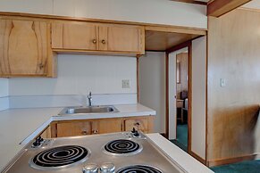 Ester Lee Oceanview Inn