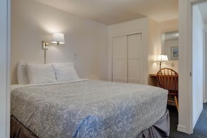 Ester Lee Oceanview Inn