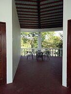Kiwi's Hidden Resort