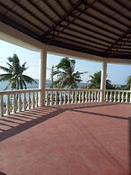 Kiwi's Hidden Resort