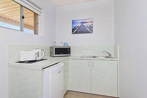 Haven Waters Motel & Apartments