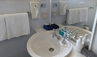 Haven Waters Motel & Apartments