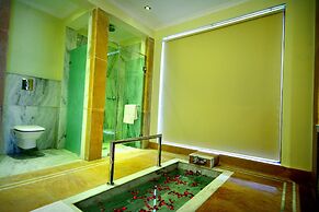 TreeHouse Achrol Niwas