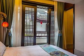 Graceland Garden Court Hotel