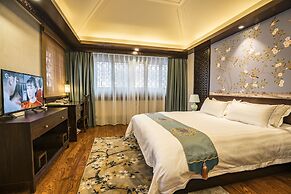 Graceland Garden Court Hotel