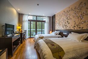 Graceland Garden Court Hotel