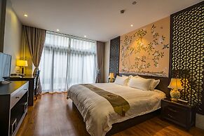 Graceland Garden Court Hotel