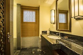 Graceland Garden Court Hotel