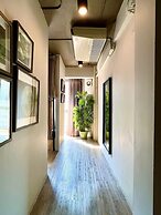 Collection O The Spades Hostel