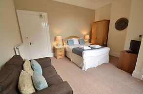 Eversley Hotel