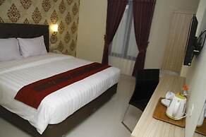 Hersya Front One Inn Surabaya