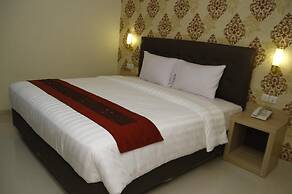 Hersya Front One Inn Surabaya