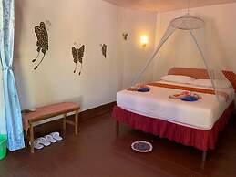 Sun Smile Beach Koh Jum