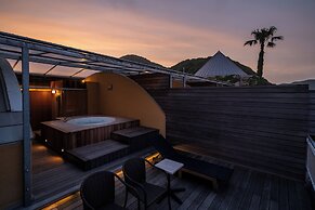 Resort Hotel Moanacoast