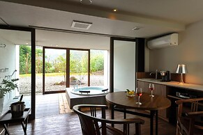 Resort Hotel Moanacoast