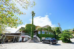 Resort Hotel Moanacoast