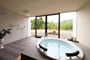 Resort Hotel Moanacoast