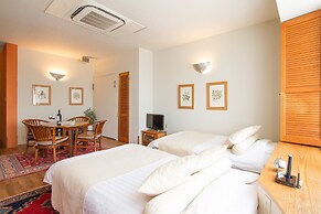 Resort Hotel Moanacoast