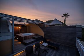 Resort Hotel Moanacoast