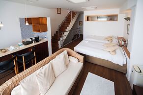 Resort Hotel Moanacoast