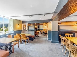 Ladybower Inn