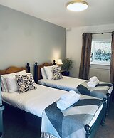 Ladybower Inn