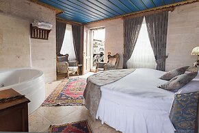 Hermes Cave Hotel