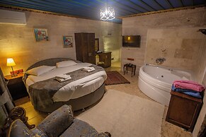 Hermes Cave Hotel