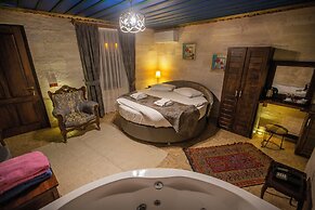 Hermes Cave Hotel