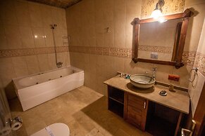 Hermes Cave Hotel