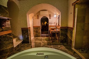 Hermes Cave Hotel