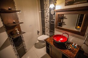 Hermes Cave Hotel