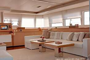 Dream Yacht Charter Private Crewed Yacht