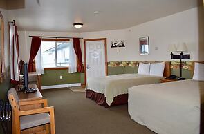 Longliner Lodge and Suites