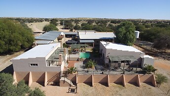 Kalahari Farmstall - Accommodation and Campground