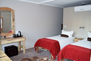 Kalahari Farmstall - Accommodation and Campground