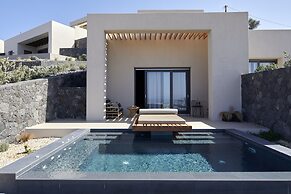 North Santorini - A Luxury Spa Hotel