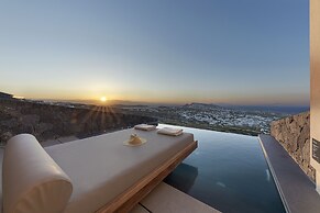 North Santorini - A Luxury Spa Hotel