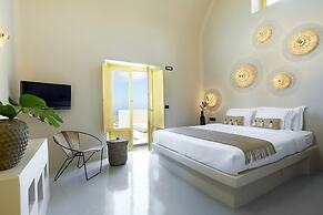North Santorini - A Luxury Spa Hotel