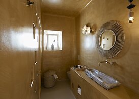 North Santorini - A Luxury Spa Hotel