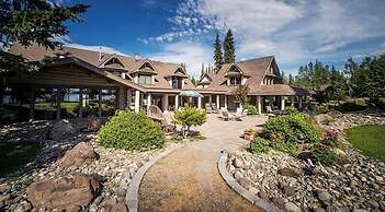 Retreat Wilderness Inn