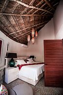 Hotel Paradise Suites