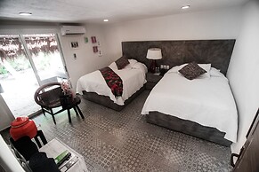 Hotel Paradise Suites