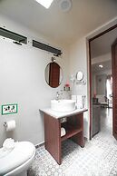 Hotel Paradise Suites