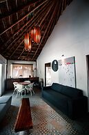 Hotel Paradise Suites