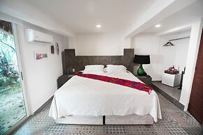 Hotel Paradise Suites