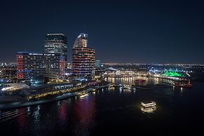 Holiday Inn & Suites Dubai Festival City by IHG