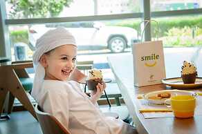 Holiday Inn & Suites Dubai Festival City by IHG